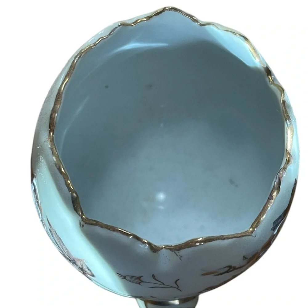 Vintage Napco Hand-Painted Floral Cracked Egg Ceramic Three-Footed Vase - Picture 4 of 7